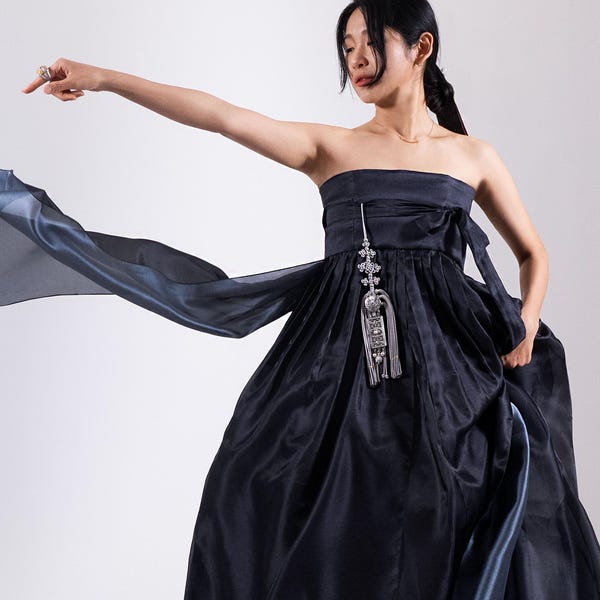 Obsidian Elegance Hanbok-jurk | Traditionele Hanbok-jurk