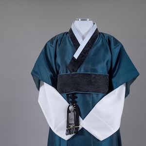 EMH007 l Midnight Crane Traditional Man Hanbok in Navy | Traditional Hanbok for Wedding and Korean Dol