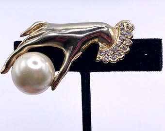 Vintage Gold Tone Figural Hand & Pearl Brooch Rhinestones Pin