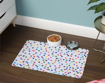 Checkered Pet Food Mat: Colorful Pixel Design, Non-Slip Cat & Dog Feeding Tray