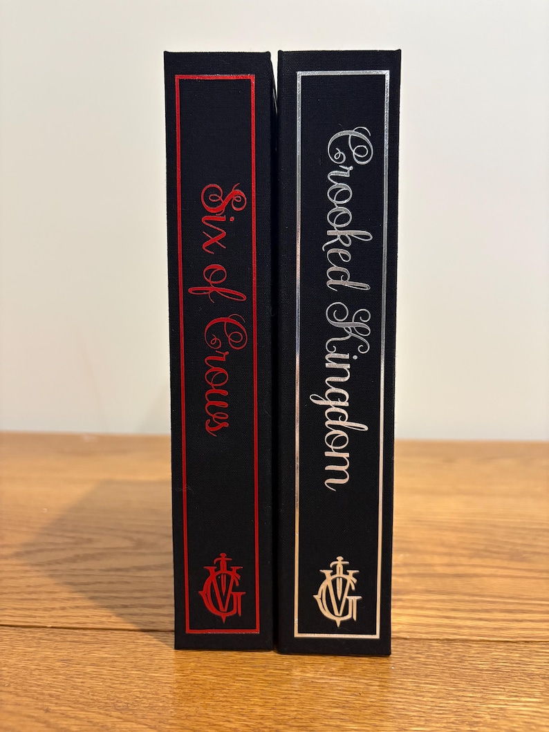 Libros de tapa dura Six of Crows: Edición especial encuadernada en tela personalizada imagen 5