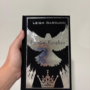 Libros de tapa dura Six of Crows: Edición especial encuadernada en tela personalizada imagen 3