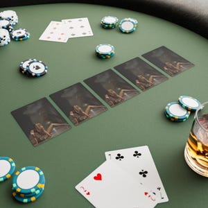 Tate McRae-pokerkaarten, So Close 2 What albumomslag, speelkaarten, met handtekening, kaartspel, muziekmerchandise