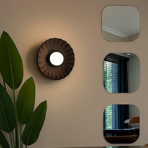 Handmade Ceramic Wall Sconce – 25cm Scalloped Design | G9 Dimmable Bulb Compatible | Custom Colors Available | Modern Light Fixture