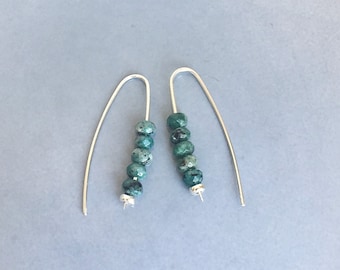 Beaded quartz threader arc earrings, Sterling silver earrings with green quartz gemstones, Open hoop earrings, Wishbone earring gift for her