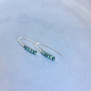 Beaded quartz threader arc earrings, Sterling silver earrings with green quartz gemstones, Open hoop earrings, Wishbone earring gift for her image 6