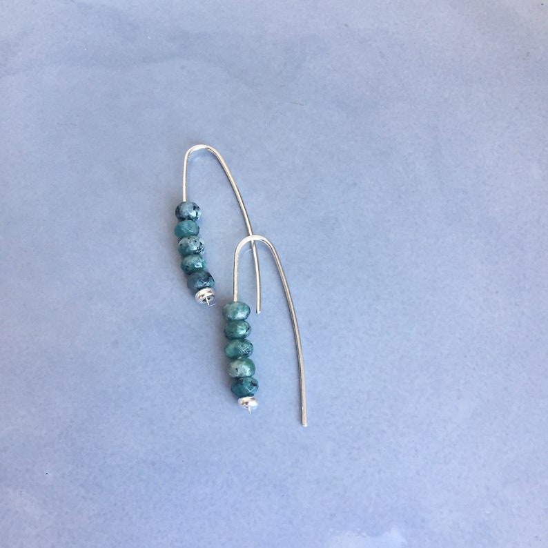 Beaded quartz threader arc earrings, Sterling silver earrings with green quartz gemstones, Open hoop earrings, Wishbone earring gift for her image 4