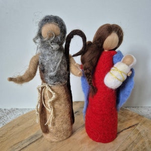 Felt doll Seasonal doll Felted Waldorf doll Felt wool Felting Needle felted Felt needle Dry felting Felt doll Nativity scene Felt figure