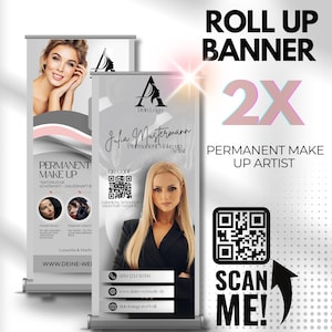 Może przedstawiać: Dwa roll-up bannery z tekstem "ROLL UP BANNER" i "PERMANENT MAKE UP ARTIST". Bannery przedstawiają portret kobiety, logo oraz imię i nazwisko "Julia Mustermann, Permanent Make up Artist". Wyświetlany jest również kod QR i "SCAN ME!".