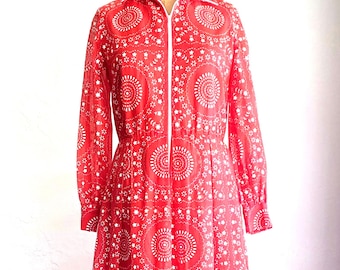 Vestido largo de los años 70 con estampado de bandana roja y estilo pradera, talla M