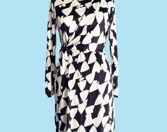 1970s Vintage Joan Leslie Black & White Print Wrap Bodice Midi Dress S/M