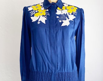 Blusa de seda azul estilo años 80, bordada, estilo western, con chaqueta y cuentas. Talla S/M