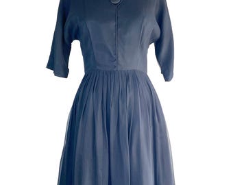 Vestido de cóctel de gasa de seda negra, años 50 y 60, entallado y con vuelo, talla L