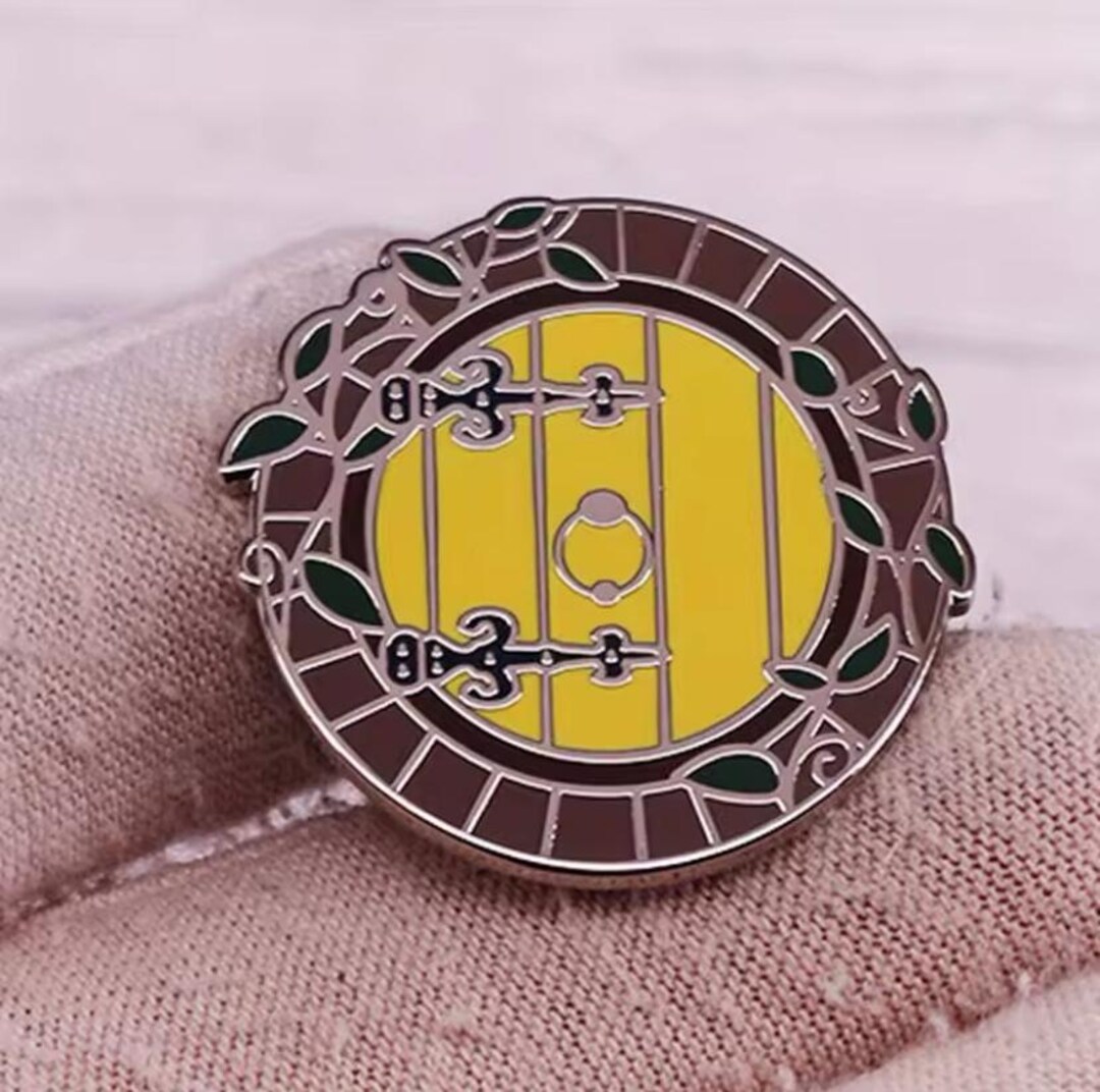 LOTR Enamel Pin Hobbit Hole Door Lord of the Rings the Hobbit Shire New ...