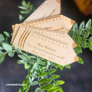 Personalized Thank You Teacher Bookmark – End of Year Gift – 18x6 cm Wooden Pencil – Child’s First Name – Teacher Gift Idea