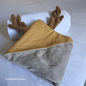 Capa de baño para bebé 75x75 cm con cuernos de reno | Microfelpa de bambú y gasa de algodón doble Oeko-Tex | Suave y absorbente