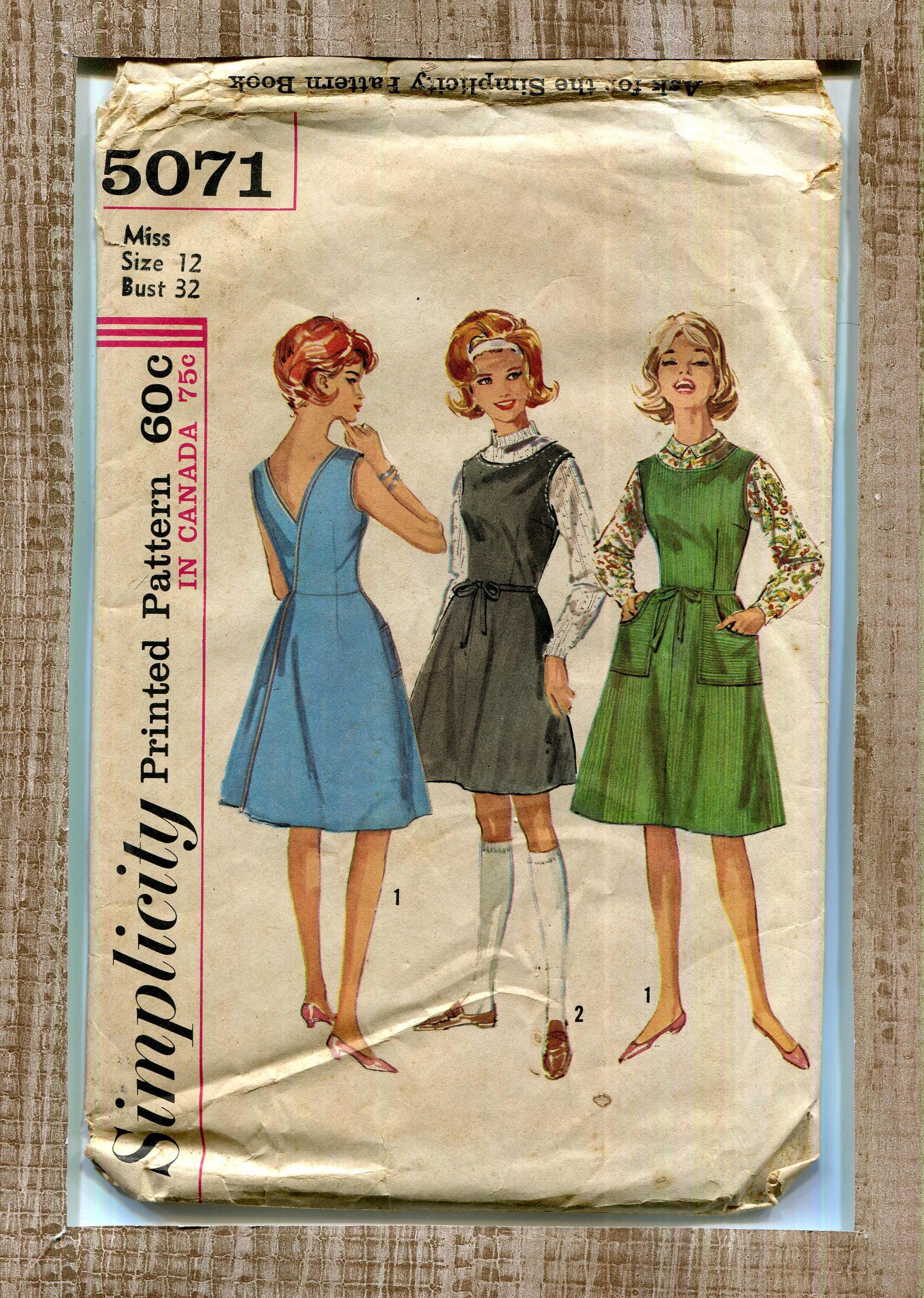 Simplicity 1356 Vintage 1950's Sewing Pattern Ladies Buttoned Front Day  Dress Pointed Collar