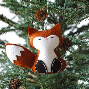 PDF Pattern Woodland Fox, Winter Felt Ornament Pattern, Christmas Ornament, Softie Pattern image 1