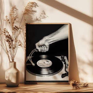 Black and White Turntable Wall Art, Bold Vinyl Record Player Illustration for Music Lovers, Retro DJ Room Decor, Audiophile Gift Print