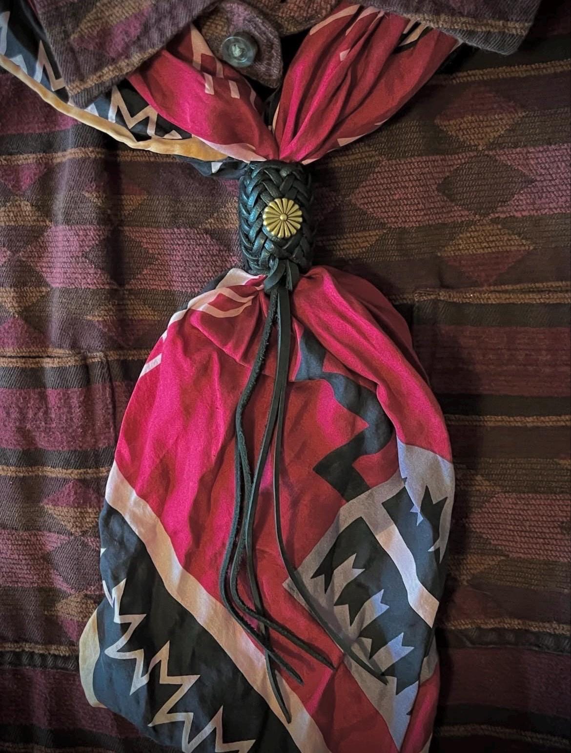 Scarf Slide Wild Rag Western Cowboy Buckaroo- Silver Oval