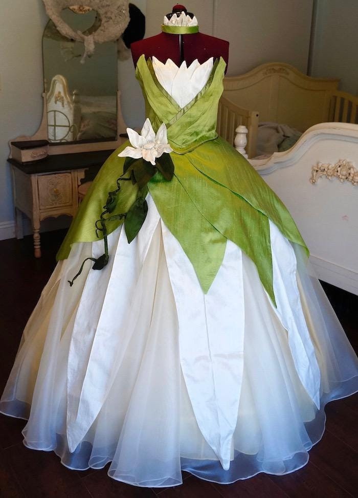 Green princess dress adults hotsell