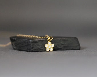 Edelstein Blume Halskette - Blume Anhänger Halskette - Zirkonia Halskette - Gold Blume Halskette - Gold Charm Halskette