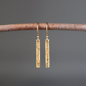 Gehämmerte Gold Ohrringe - Gold Rechteck Ohrringe - 24k Gold Vermeil - Schlichte Gold Ohrringe - Gold Schmuck für jeden Tag