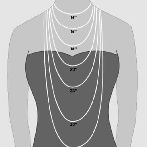 Peut inclure: Diagramme montrant diff&eacute;rentes longueurs de collier sur un mannequin, de 14 pouces &agrave; 33 pouces.