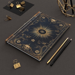 Celestial Necromancy Spellbook: Solar Gothic Hardcover Notizbuch
