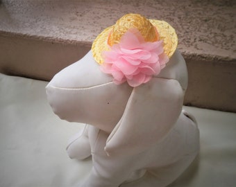 Chapéu para cães, gatos e animais de estimação com flor rosa