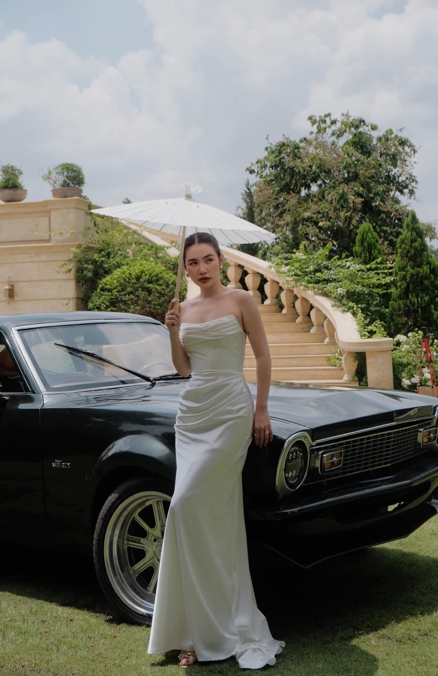 sachin and babi light blue dress The Most Stylish City Hall Wedding Dress Ideas