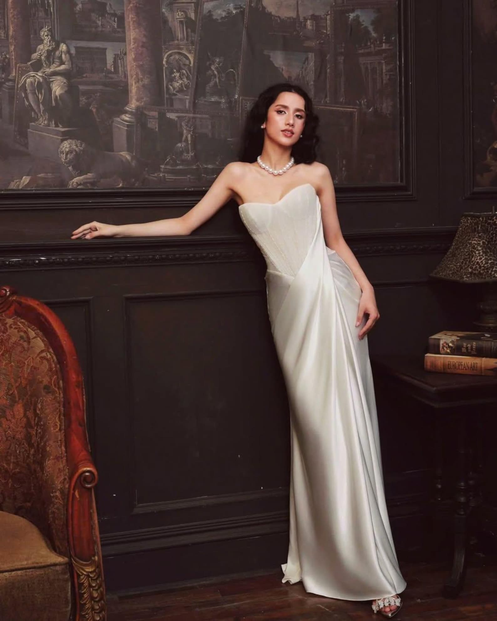 Modern Minimalist Wedding Dress For Courthouse Wedding