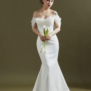 Mermaid Wedding Dress / Garden Wedding Dress / Off the Shoulder Wedding Dress / Corset Wedding Dress / Pearl Wedding Dress / SA083