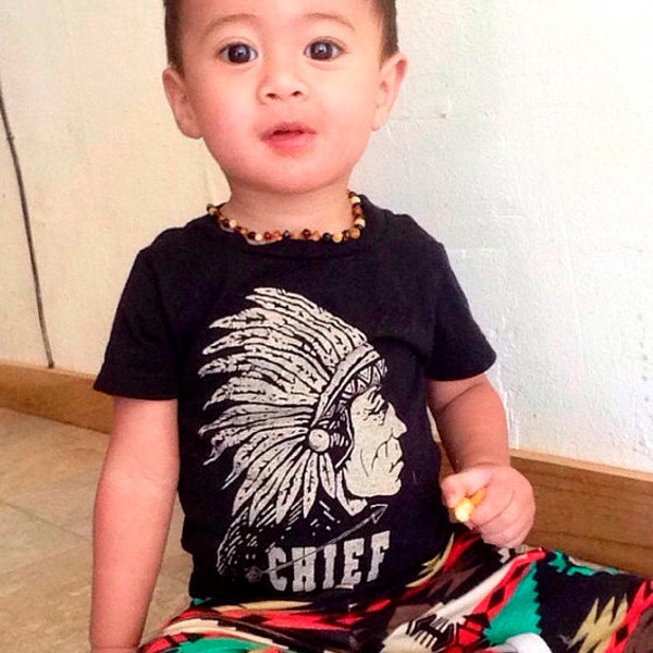 INDIAN CHIEF HEADDRESS -- Kids T shirt -- (7 color choices) Size 2t, 3t, 4t, youth xs, yth sm, yth med, yth lg skip n whistle