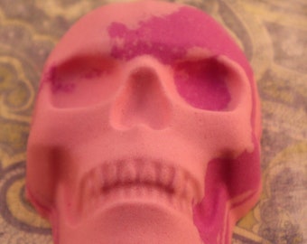 Pink Skull Bath Bomb: Scented Halloween Party Favor