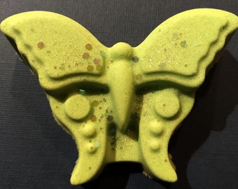 Butterfly Bath Bomb | Green Bath Bomb | Kids Bath Bomb | Cute Bath Bomb |  Spring Bath Bomb | Party Favor | Scented Bath Bomb | Self Care