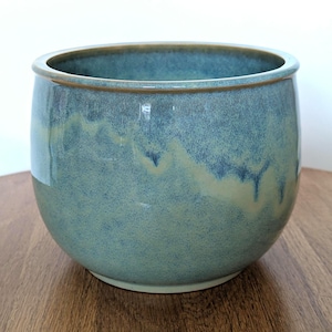 Maceta hecha a mano - turquesa/azul