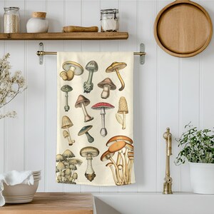 Vintage Mushroom Variety Tea Towel, Mushroomcore, Mushroom Decor, Mushroom Hunter, Cottagecore Aesthetic, Gift for Mushroom Lover