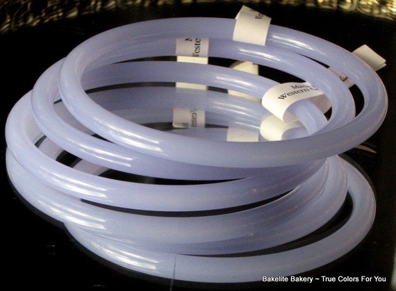 Stacking Bangles Purple Statement 3 Lucite Vintag… - image 2