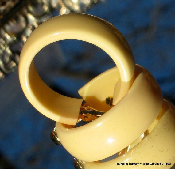 Bakelite Earrings Statement Wide Corn Yellow Butt… - image 3