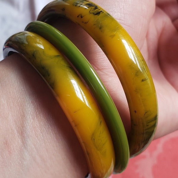 Tall Stack Bakelite Bracelets Stacking Vintage Sun Yellow Green Marbled Set Avocado Hefty w Spacer Art Deco Modernist End of Day Statement