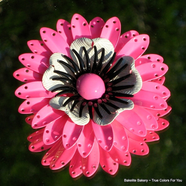 Flower Brooch Pin Statement Vintage Huge Hot Pink Bloomer Wedding Modernist Carved Mid Century Hollywood Marilyn Monroe Neon Carmen Miranda