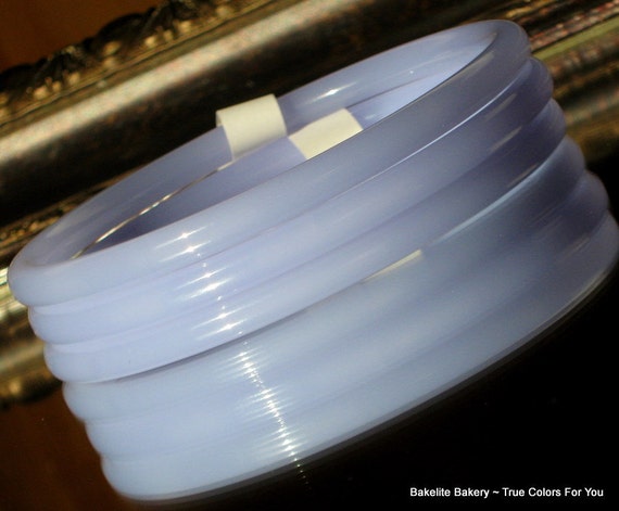 Stacking Bangles Purple Statement 3 Lucite Vintag… - image 3