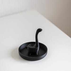 Porte-bague lapin et dinosaure – 3D gedruckter Schmuckhalter – Stilvolle Deko für Ringe & Nachttisch 1