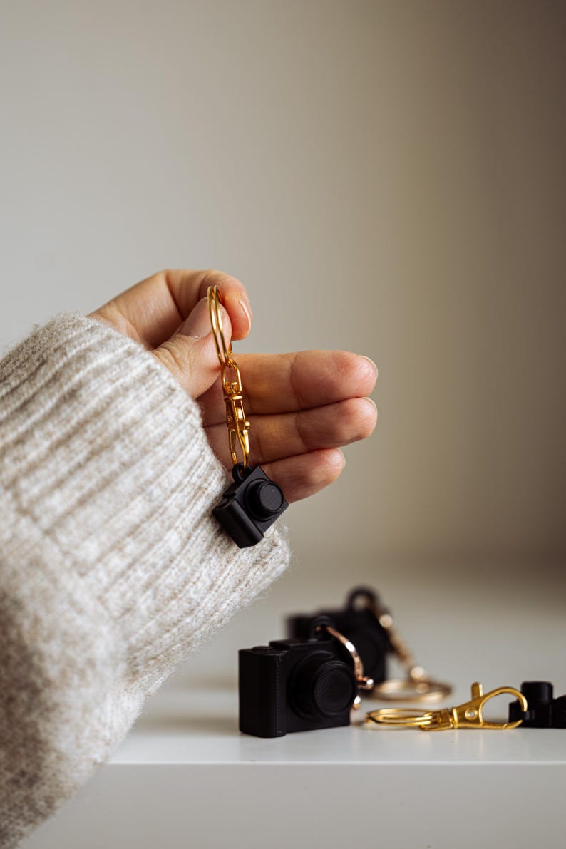 Mini Camera Keychain – Stilvolles Accessoire für Fotografie Liebhaber und Geschenkidee, 3D Druck Klein 1,5 cm