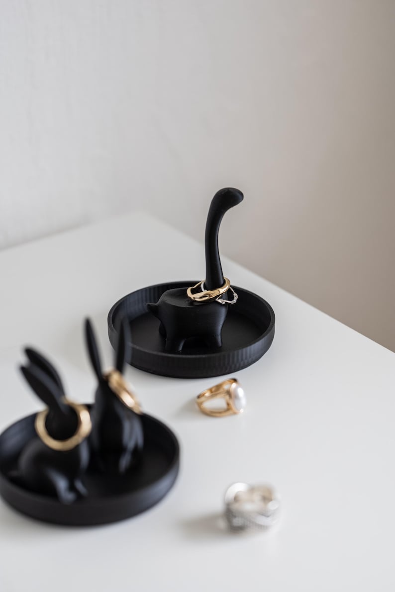 Porte-bague lapin et dinosaure – 3D gedruckter Schmuckhalter – Stilvolle Deko für Ringe & Nachttisch image 3