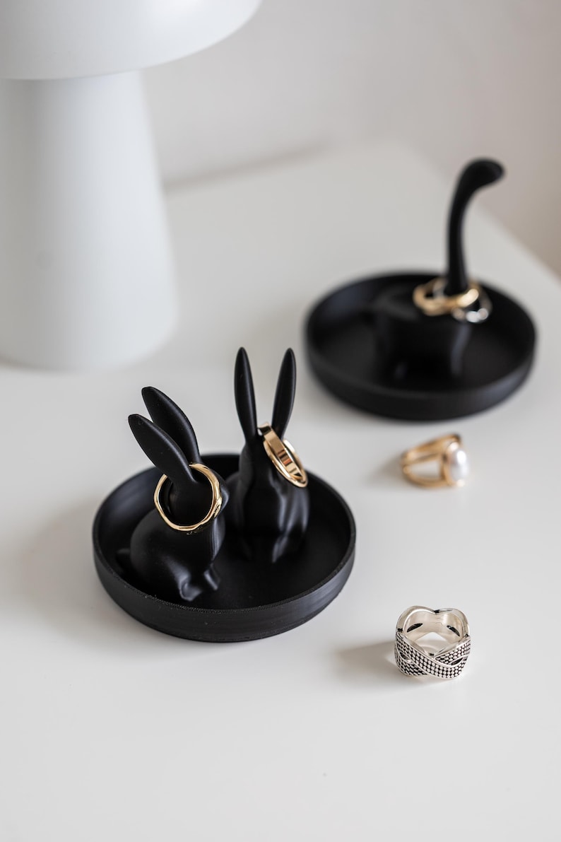 Porte-bague lapin et dinosaure – 3D gedruckter Schmuckhalter – Stilvolle Deko für Ringe & Nachttisch image 1