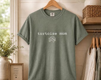 Tortoise Mom Shirt Comfort Colors T Shirt Reptile Mom Gift Pet Tortoise Owner Tee Turtle Lover Shirt Animal Mom Gift for Women