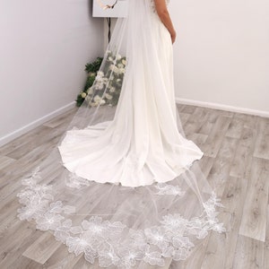 Valerie - Sequin Floral Veil