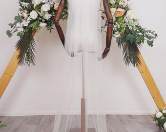Narrow Gathered Tulle Veil | Classic Minimalist Bridal Veil with Comb | Raw Edge | Customizable Veil | Embroidered Veil